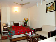 DELHI HOTEL IN DELHI THREE STAR HOTEL CATEGORY & FAMILY HOTEL 